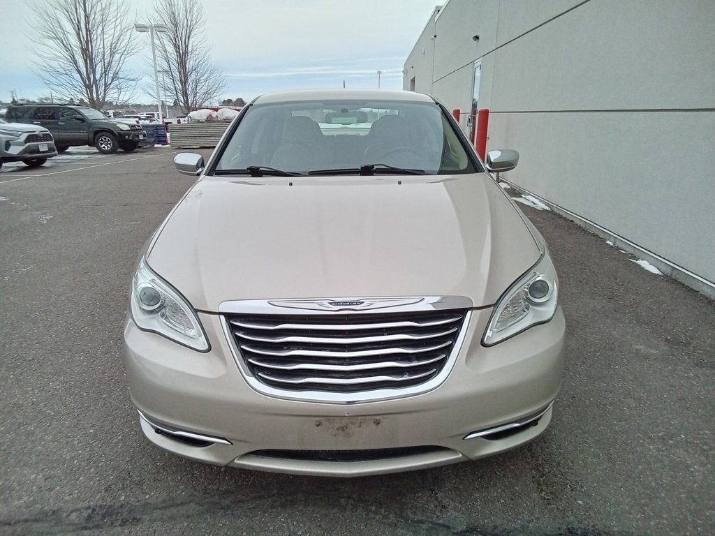 2013 Chrysler 200 Limited