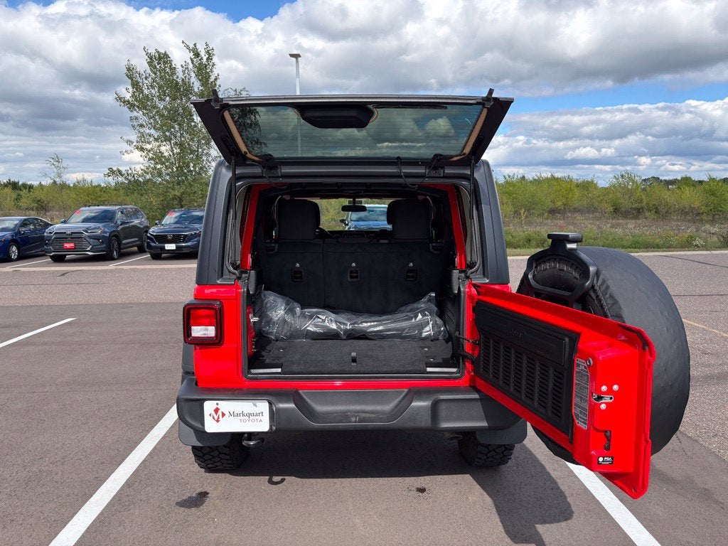 2022 Jeep Wrangler Unlimited Willys