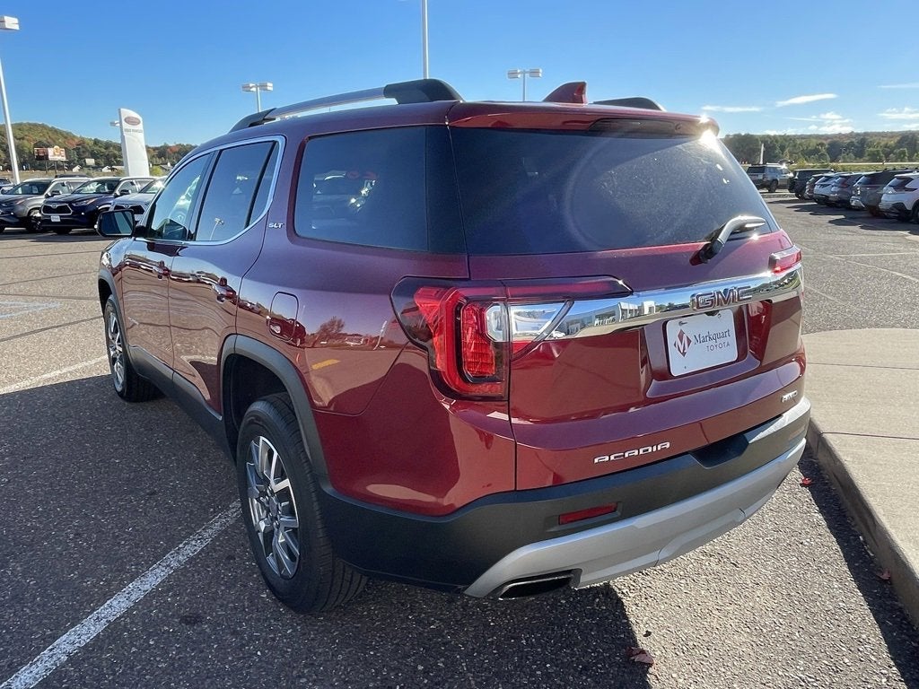 2023 GMC Acadia SLT