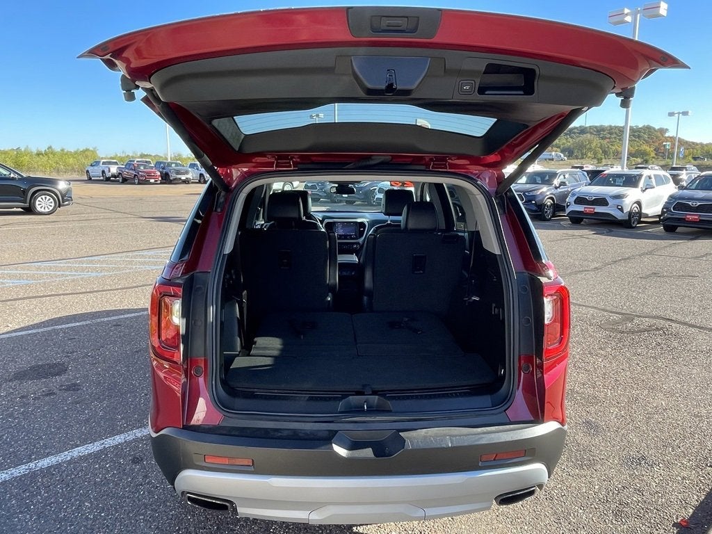 2023 GMC Acadia SLT