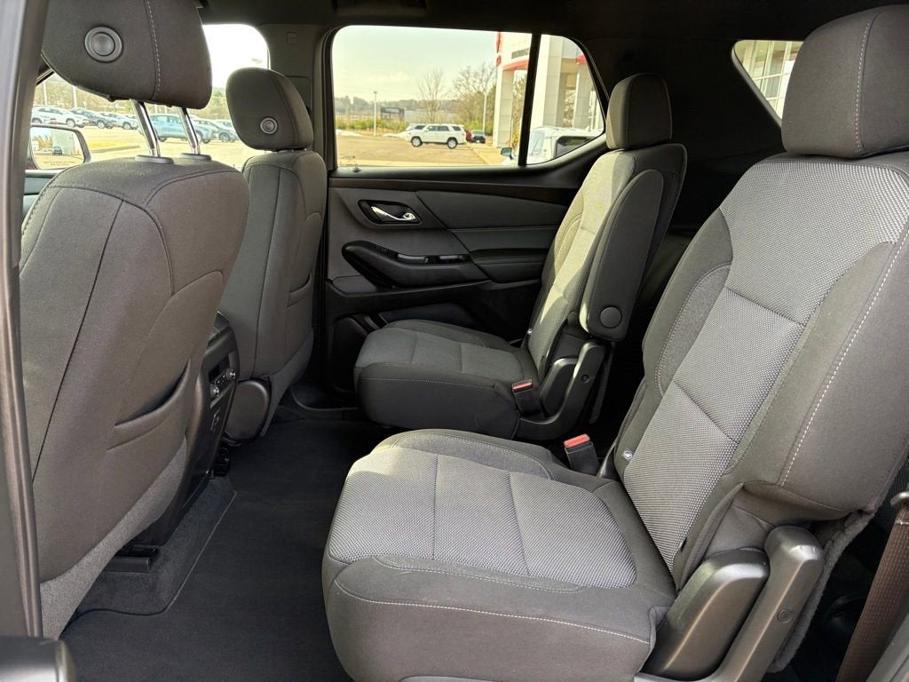 2023 Chevrolet Traverse LT