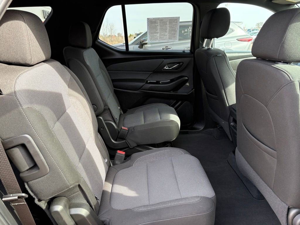 2023 Chevrolet Traverse LT