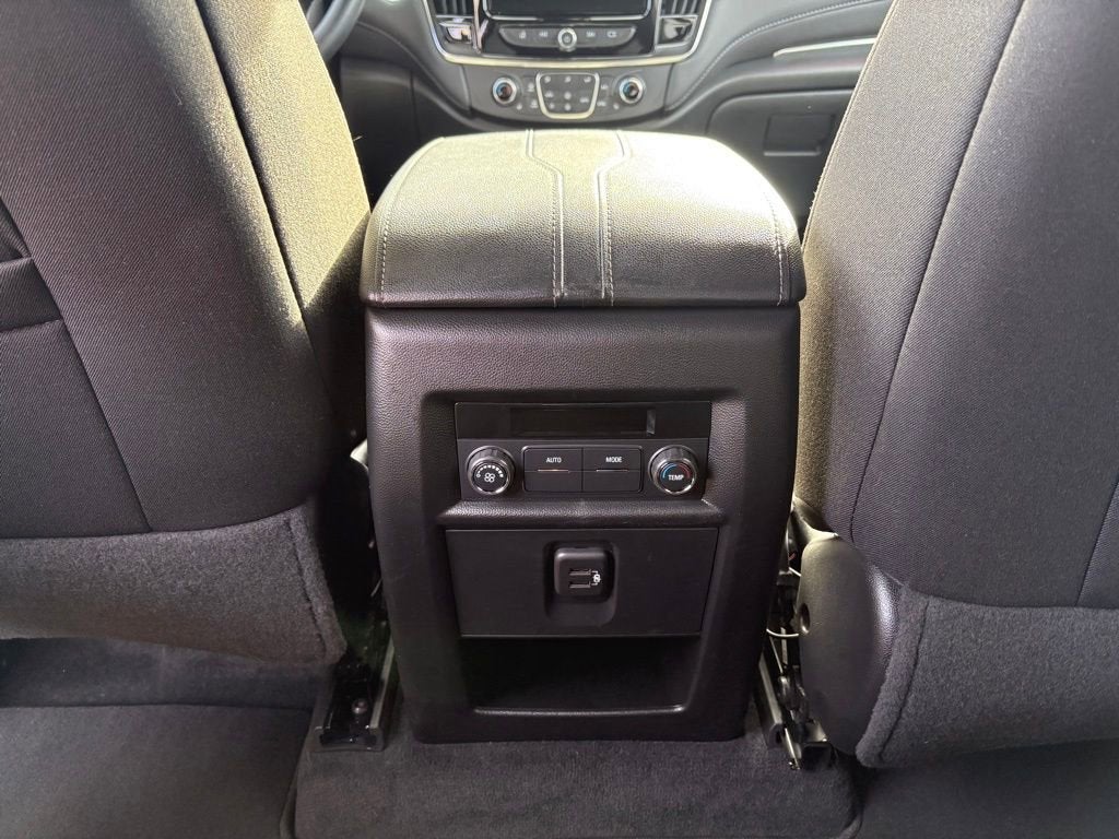 2023 Chevrolet Traverse LT