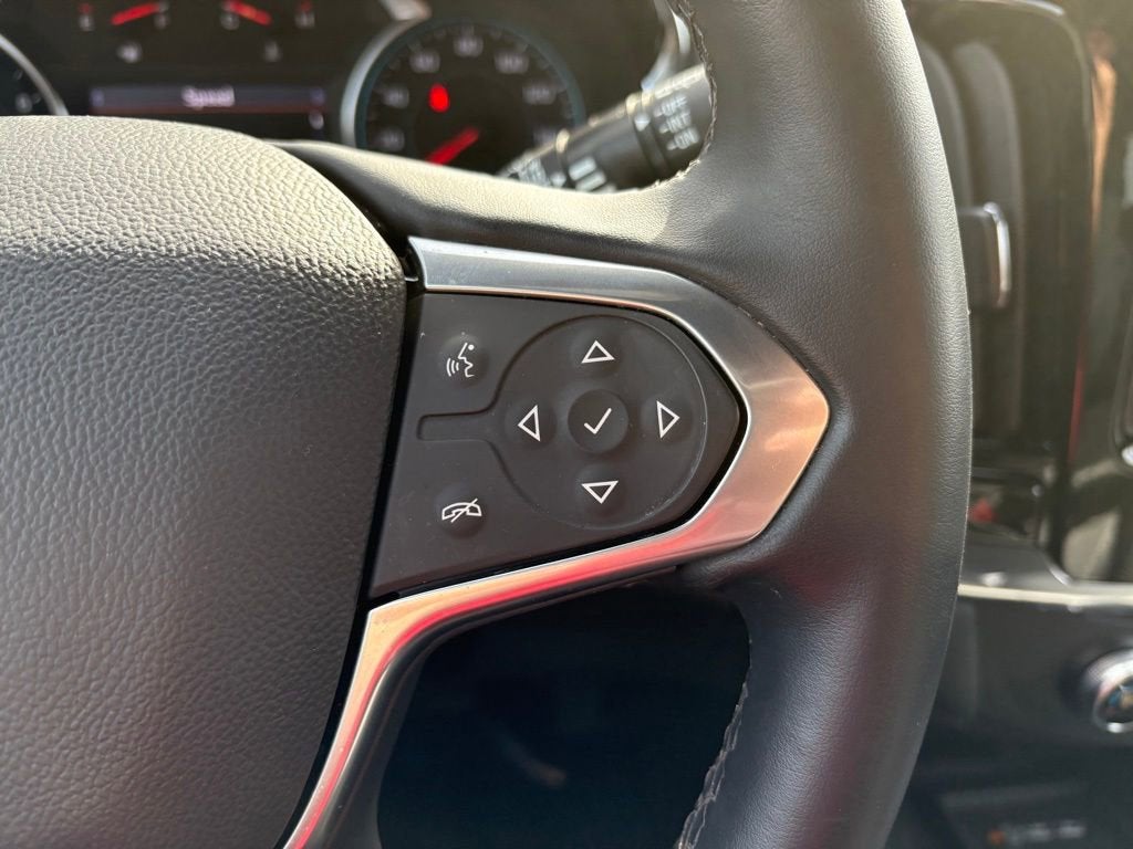 2023 Chevrolet Traverse LT