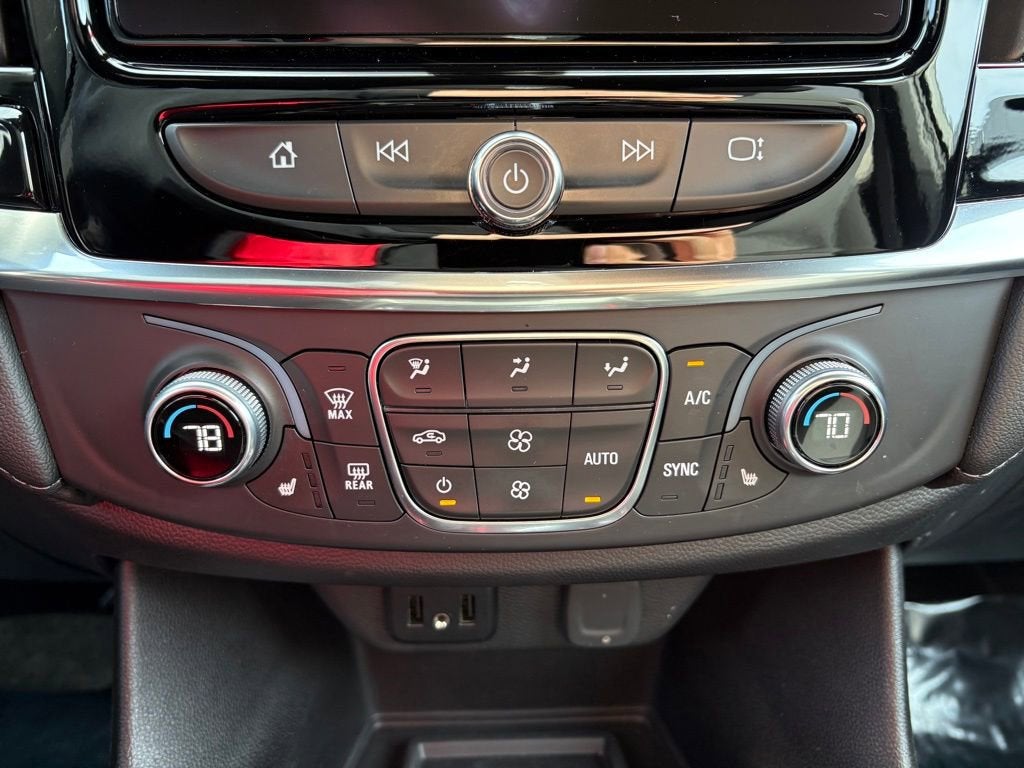 2023 Chevrolet Traverse LT