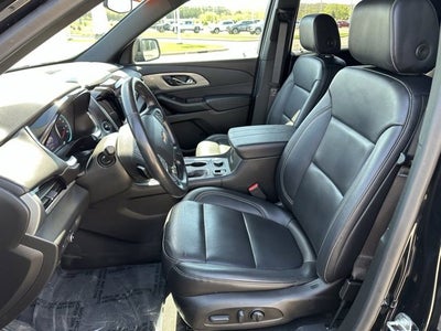 2022 Chevrolet Traverse LT Leather