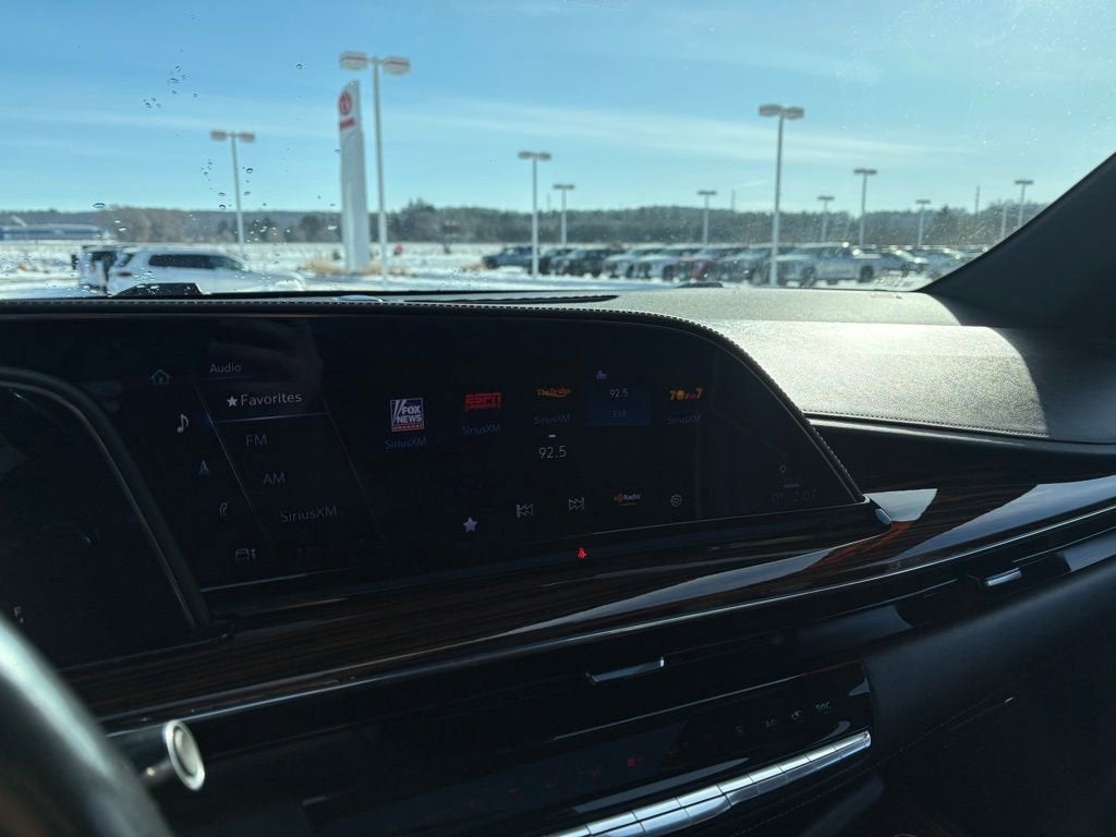 2022 Cadillac Escalade ESV Premium