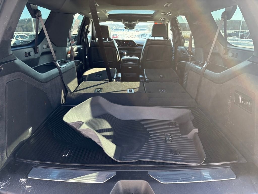 2022 Cadillac Escalade ESV Premium