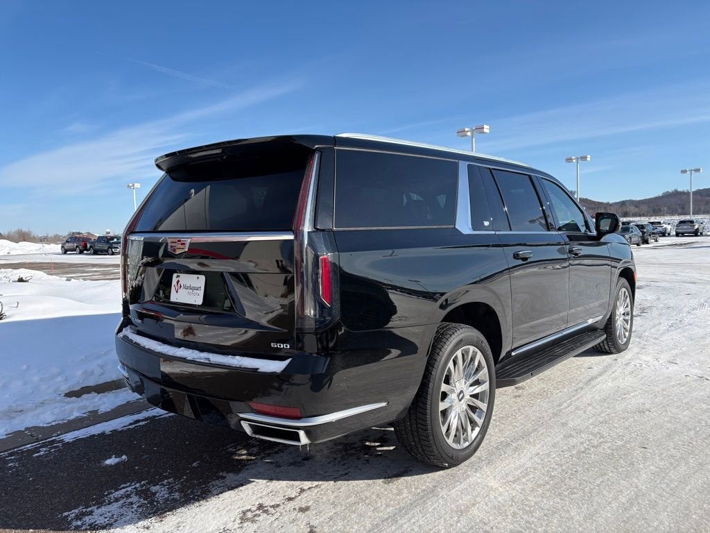 2022 Cadillac Escalade ESV Premium