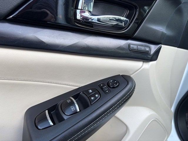 2023 Nissan Maxima Platinum