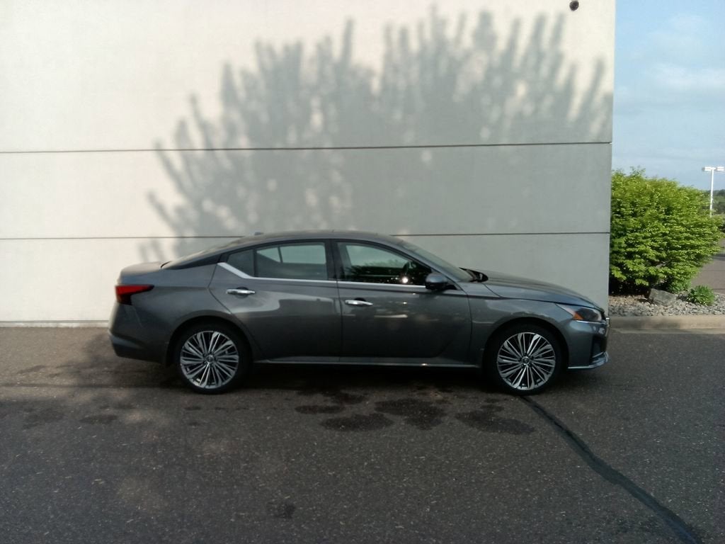 2025 Nissan Altima 2.5 SL