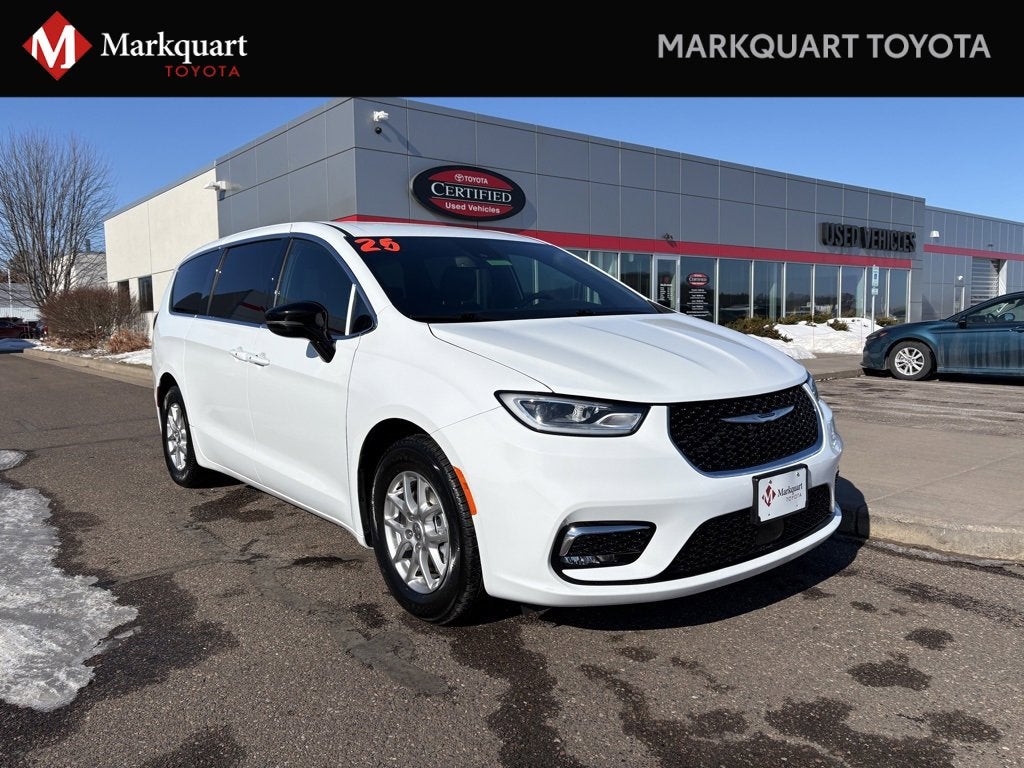 2025 Chrysler Pacifica Select