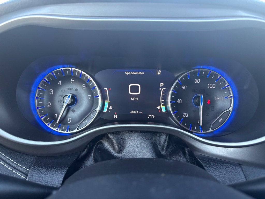 2022 Chrysler Pacifica Touring L