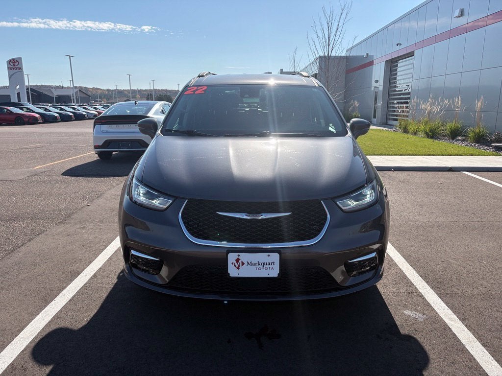 2022 Chrysler Pacifica Touring L
