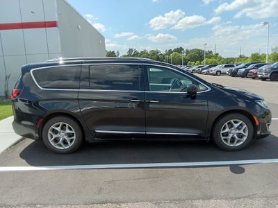 2019 Chrysler Pacifica Touring L Plus