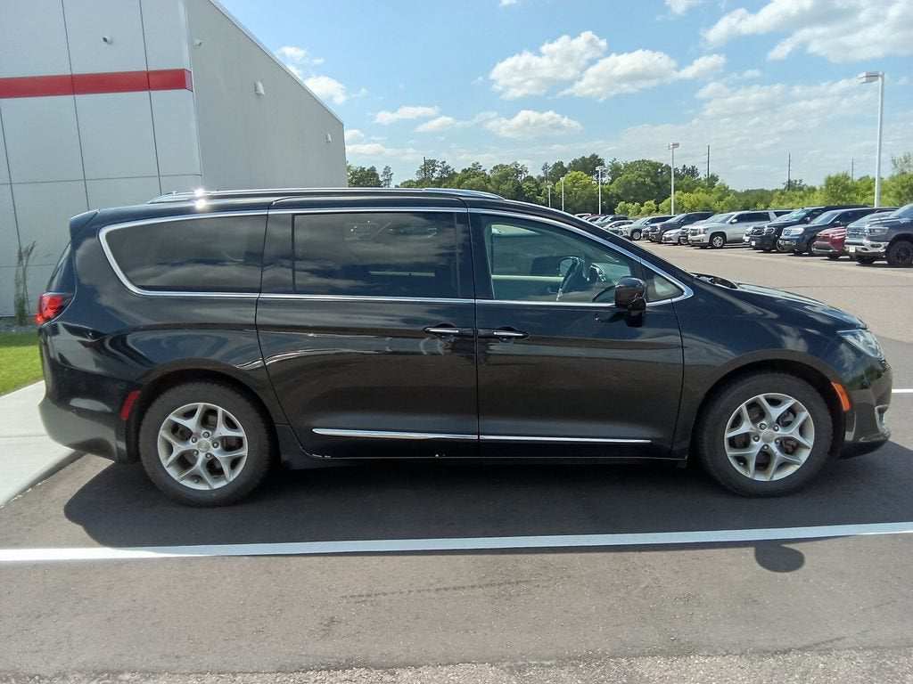 2019 Chrysler Pacifica Touring L Plus