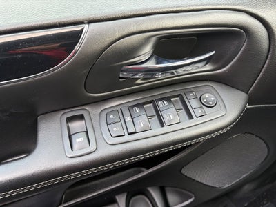 2017 Dodge Grand Caravan SE Plus