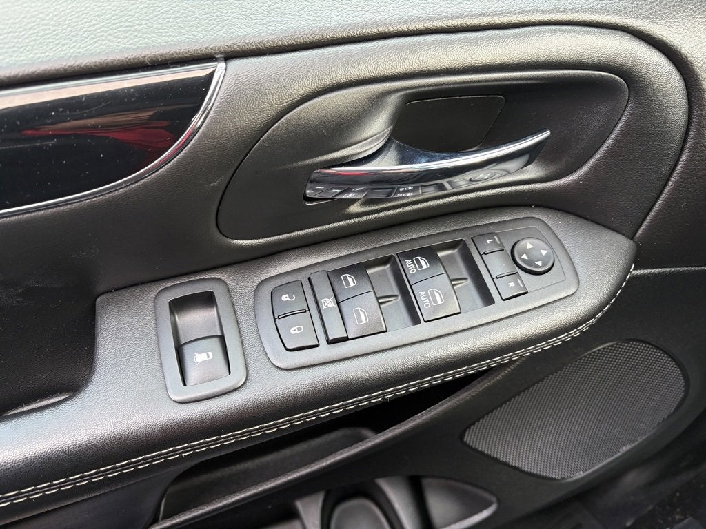 2017 Dodge Grand Caravan SE Plus