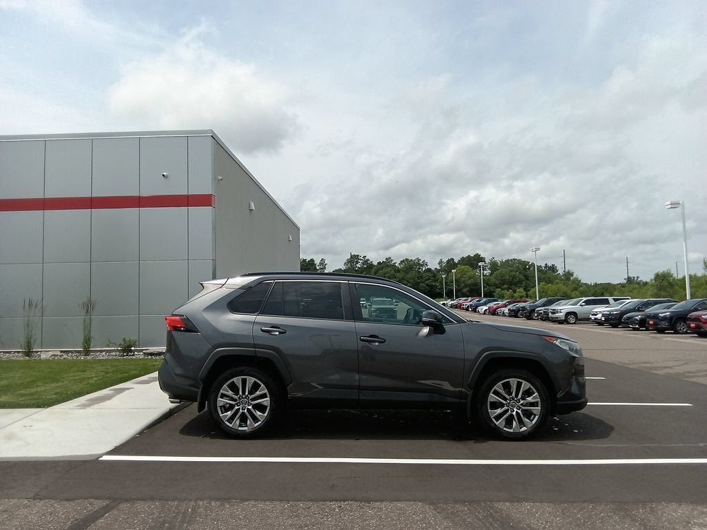 2019 Toyota RAV4 XLE Premium