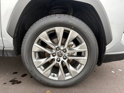 2025 Toyota RAV4 XLE Premium