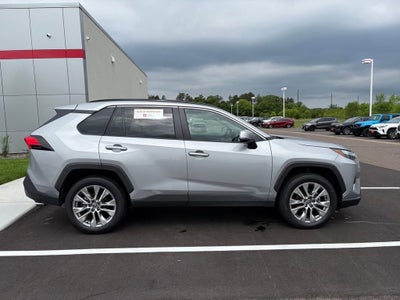 2025 Toyota RAV4 XLE Premium