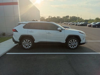 2025 Toyota RAV4 XLE Premium