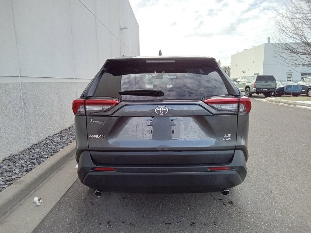 2024 Toyota RAV4 LE