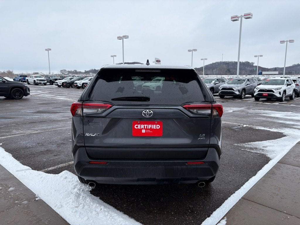 2024 Toyota RAV4 LE