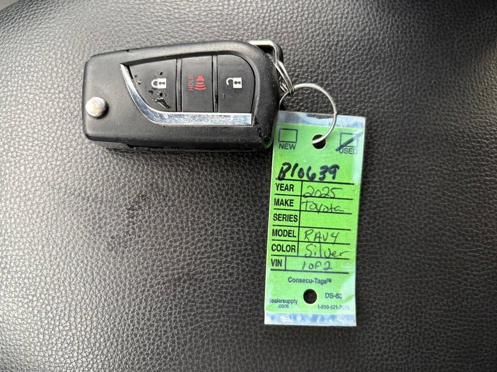 2025 Toyota RAV4 LE