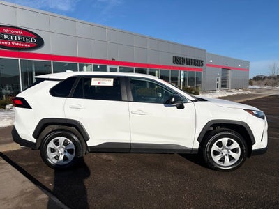 2024 Toyota RAV4 LE