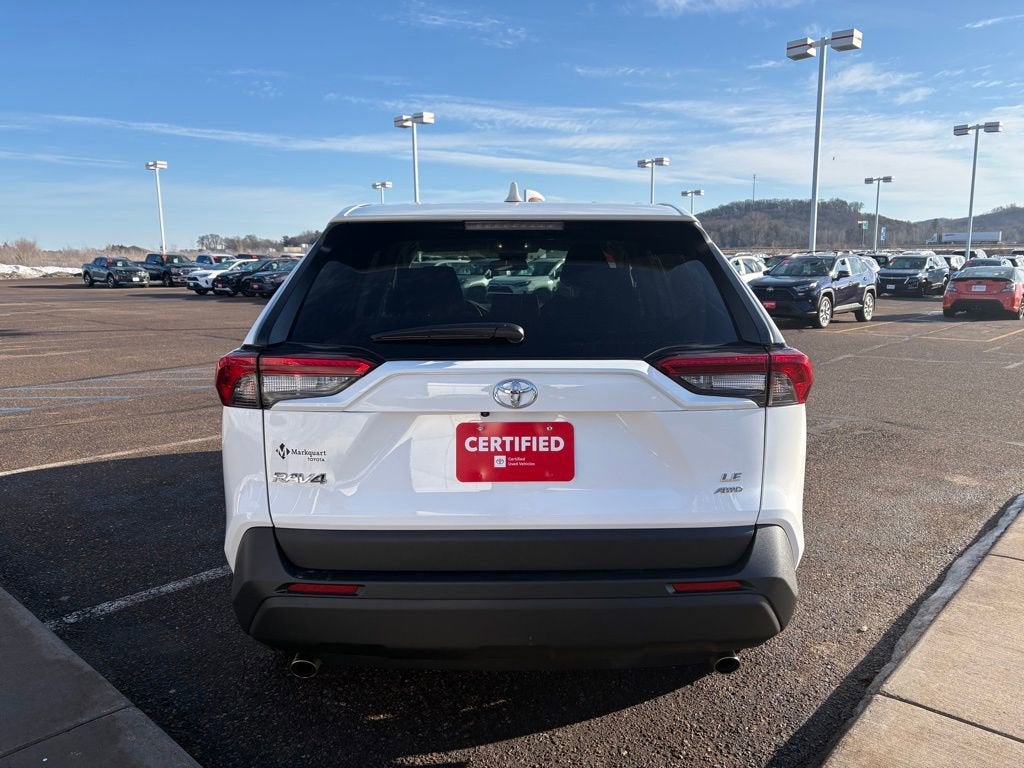 2024 Toyota RAV4 LE