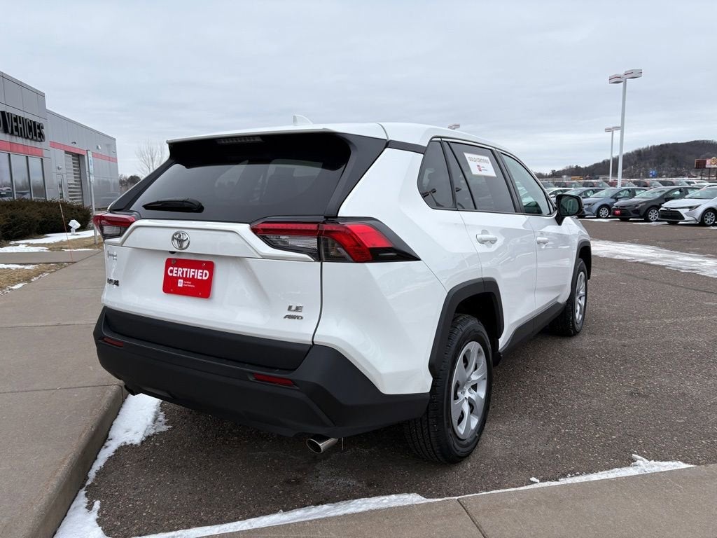 2024 Toyota RAV4 LE
