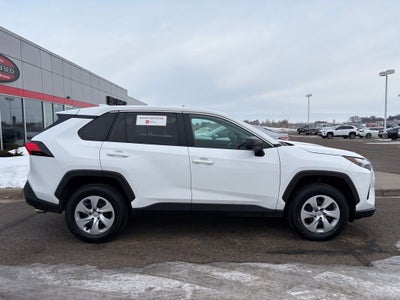 2024 Toyota RAV4 LE