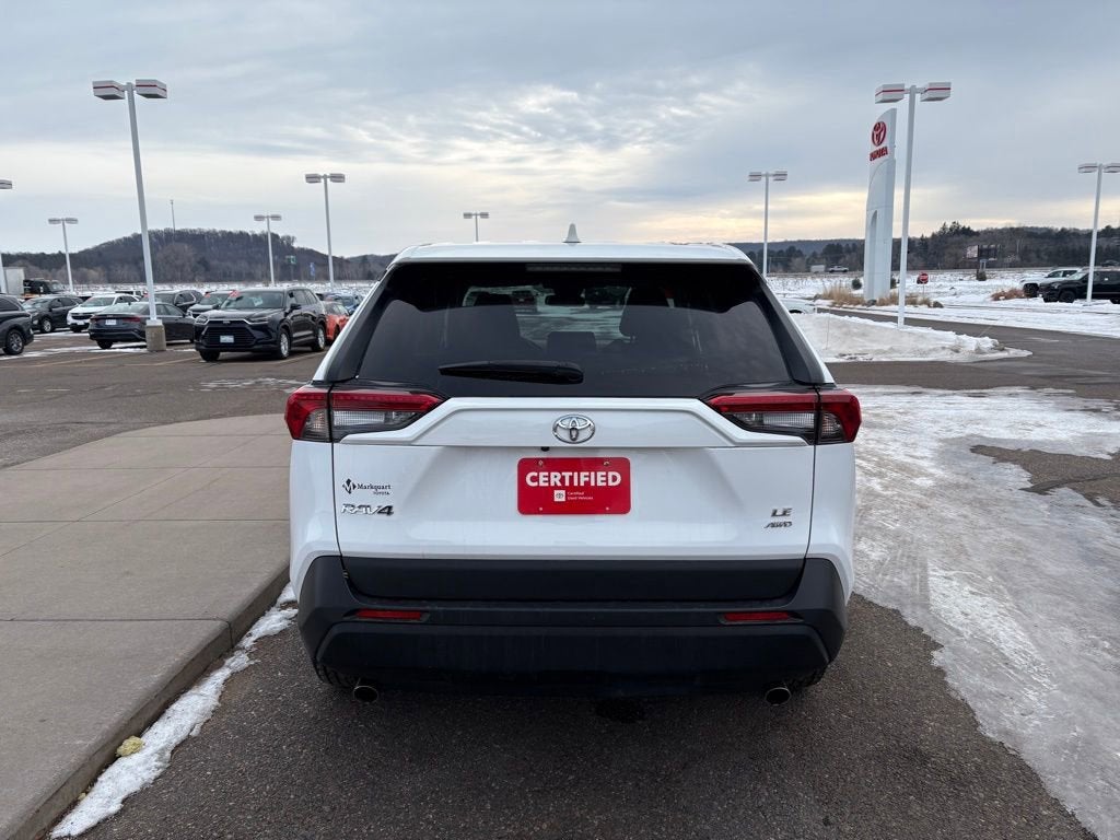 2024 Toyota RAV4 LE