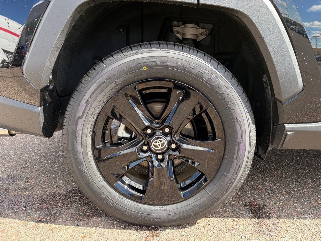 2025 Toyota RAV4 Hybrid LE