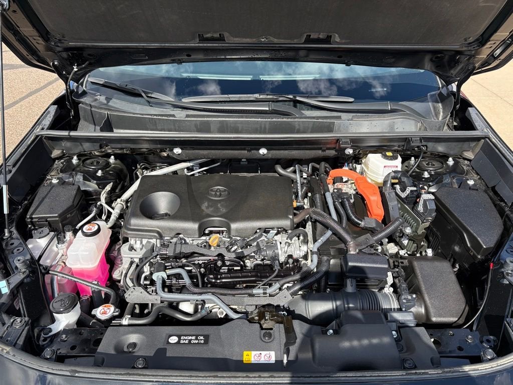 2025 Toyota RAV4 Hybrid LE