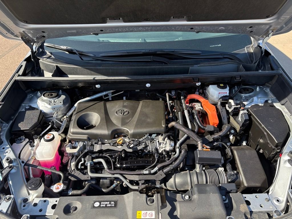 2025 Toyota RAV4 Hybrid LE