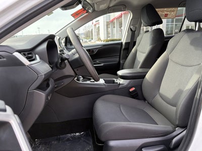 2025 Toyota RAV4 Hybrid LE