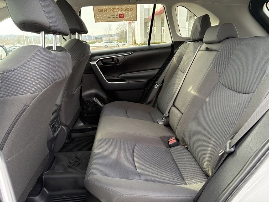 2025 Toyota RAV4 Hybrid LE