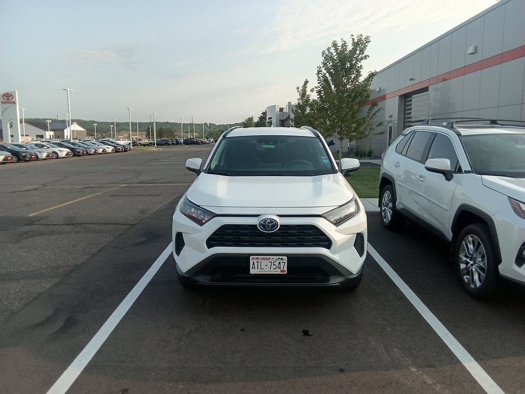 2020 Toyota RAV4 Hybrid LE
