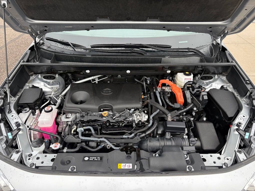 2024 Toyota RAV4 Hybrid LE