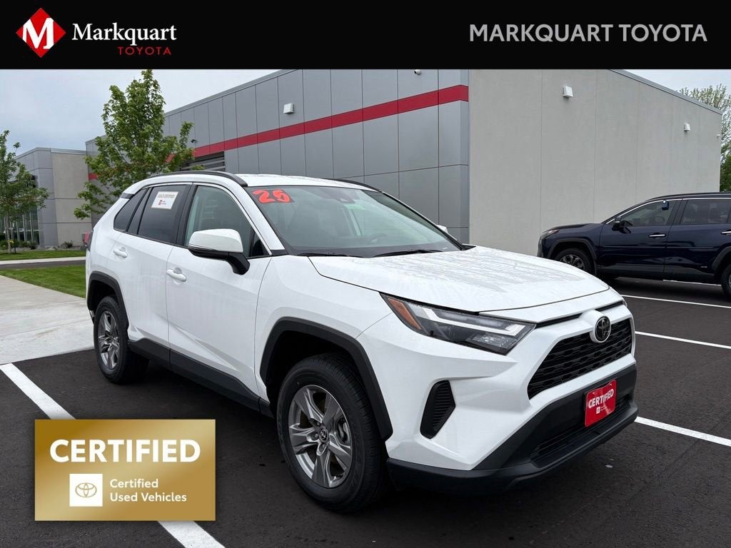 2025 Toyota RAV4 XLE