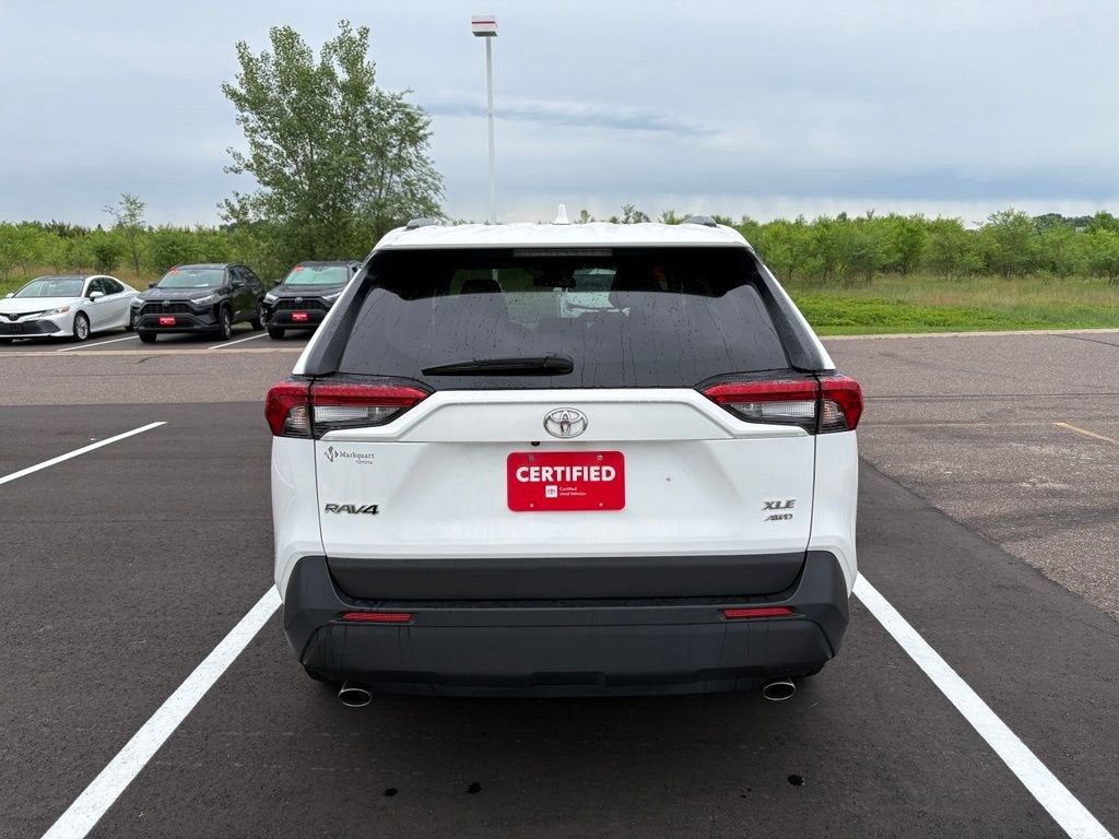 2025 Toyota RAV4 XLE
