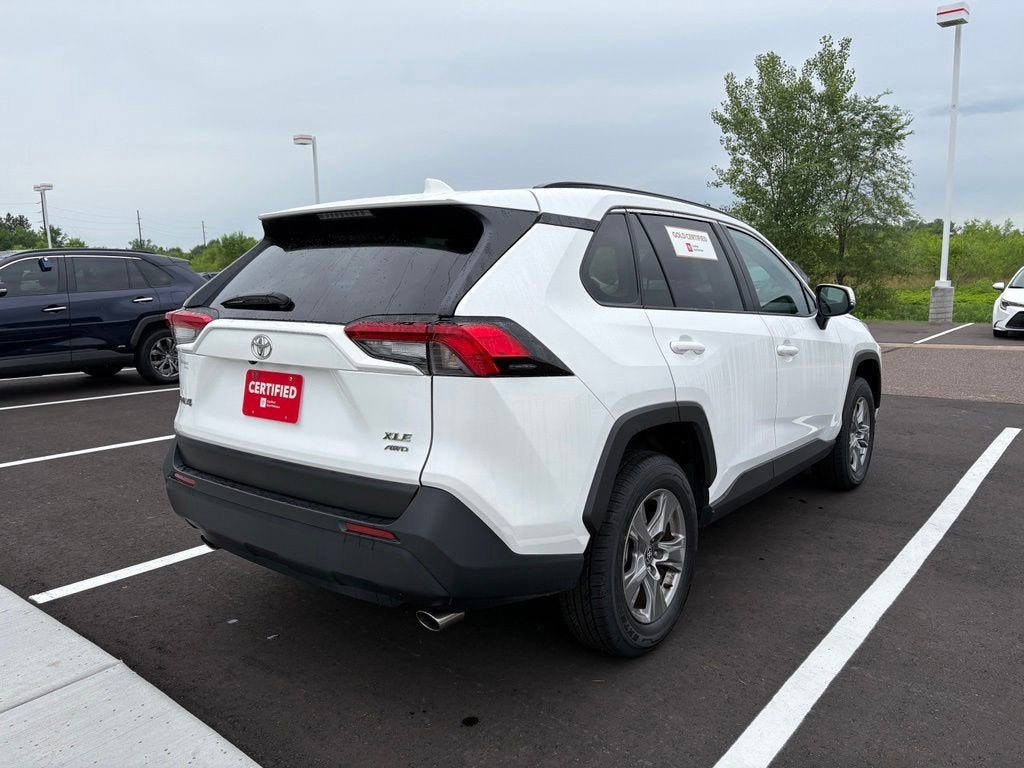 2025 Toyota RAV4 XLE