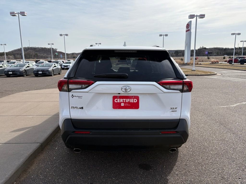 2024 Toyota RAV4 XLE