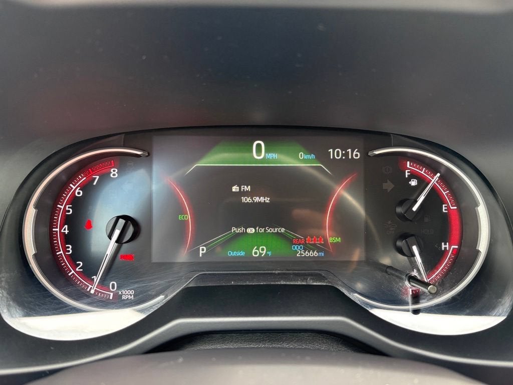 2025 Toyota RAV4 XLE