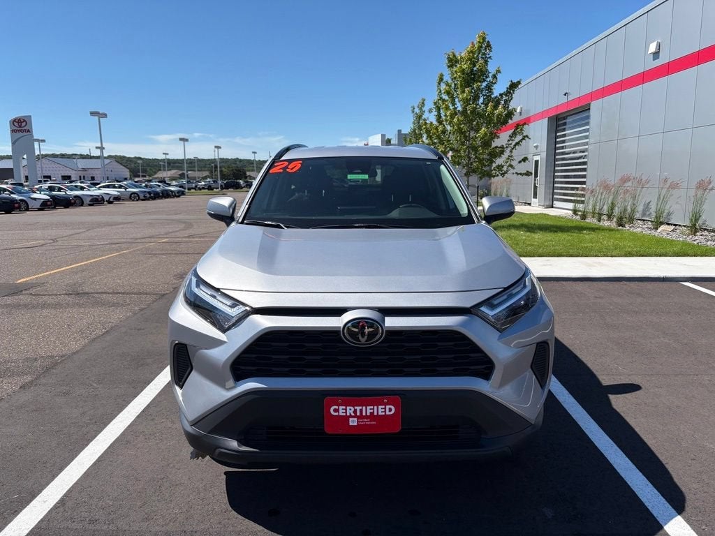 2025 Toyota RAV4 XLE