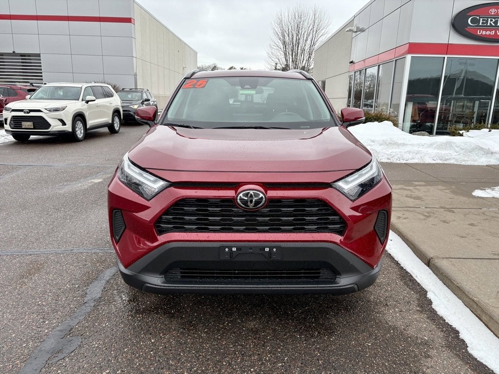 2025 Toyota RAV4 XLE