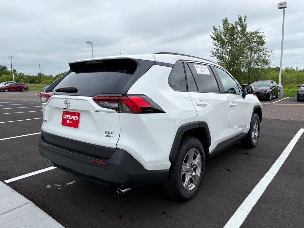 2025 Toyota RAV4 XLE