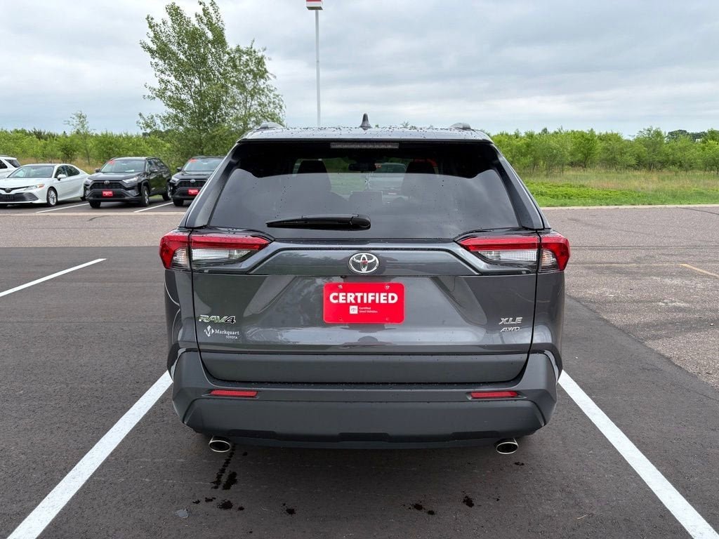 2025 Toyota RAV4 XLE